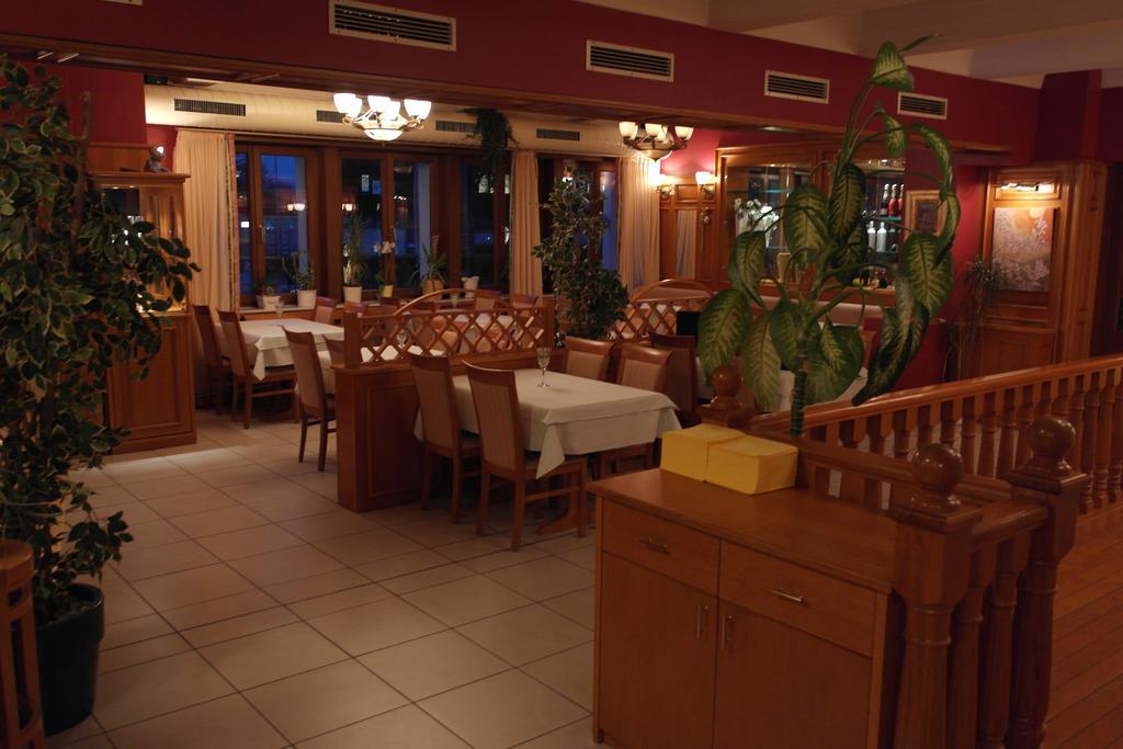 Hotel Jahnhaus Langenfeld (North Rhine-Westphalia) Exterior foto