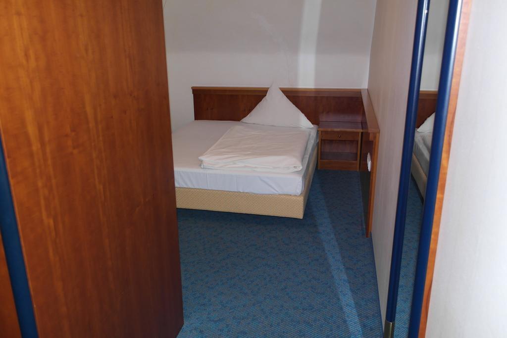 Hotel Jahnhaus Langenfeld (North Rhine-Westphalia) Quarto foto